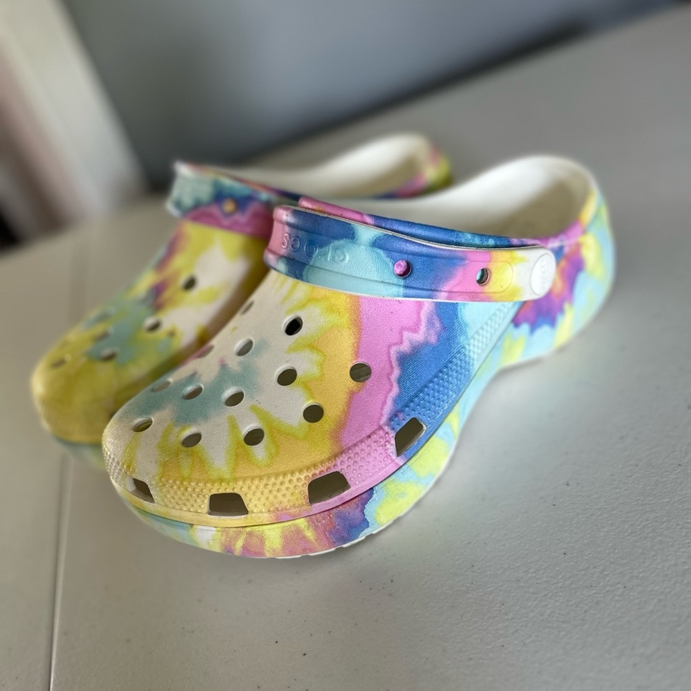 Crocs Platform Marble Pastel Clog - Women’s